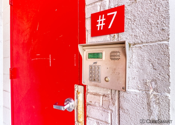 Storage Units at CubeSmart Self Storage - Bronx - 395 Brook Ave - 395 Brook Ave