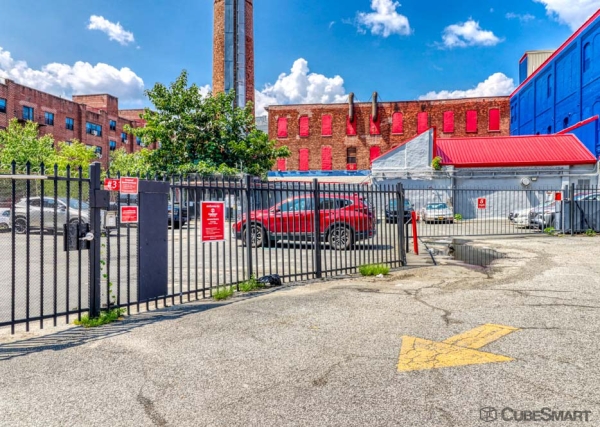 Storage Units at CubeSmart Self Storage - Bronx - 395 Brook Ave - 395 Brook Ave