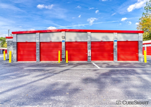 Storage Units at CubeSmart Self Storage - Palm Coast - 531 Cypress Edge Drive