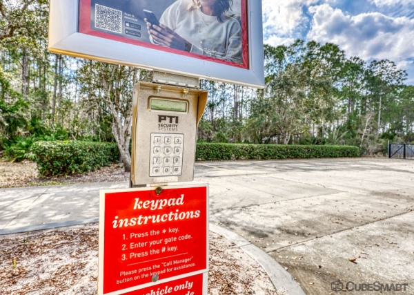 Facility photo: //images.sparefoot.com/medium/19865669ddebee44bb7.jpg