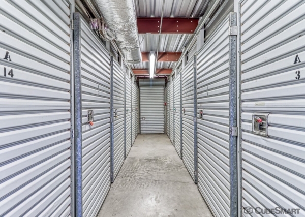 Facility photo: //images.sparefoot.com/medium/19865768b029d9c1d62.jpg