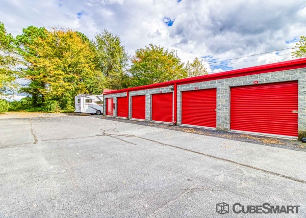 Facility photo: //images.sparefoot.com/medium/199401690323458c147.jpg