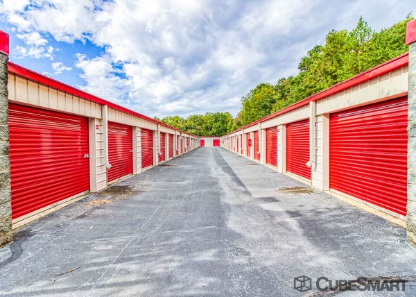 Storage Units at CubeSmart Self Storage - Cornelius - 10921 Bailey Road