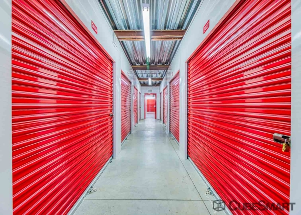 Facility photo: //images.sparefoot.com/medium/1994016a195543ce26b.jpg