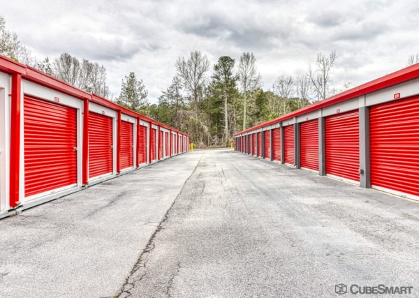 Facility photo: //images.sparefoot.com/medium/19940468905d528fe5e.jpg