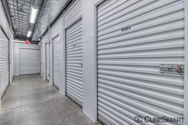 Storage Units at CubeSmart Self Storage - Surprise - 17275 North Litchfield Road - 17275 North Litchfield Road