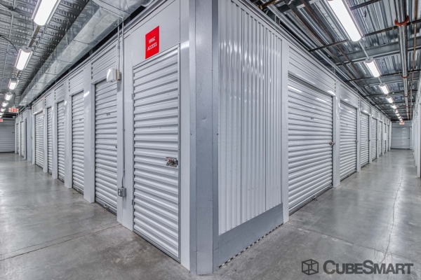 Storage Units at CubeSmart Self Storage - Surprise - 17275 North Litchfield Road - 17275 North Litchfield Road