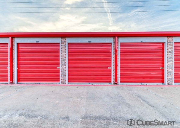 Storage Units at CubeSmart Self Storage - Little Elm - 2421 Farm To Market Road 423 - 2421 Farm To Market Road 423
