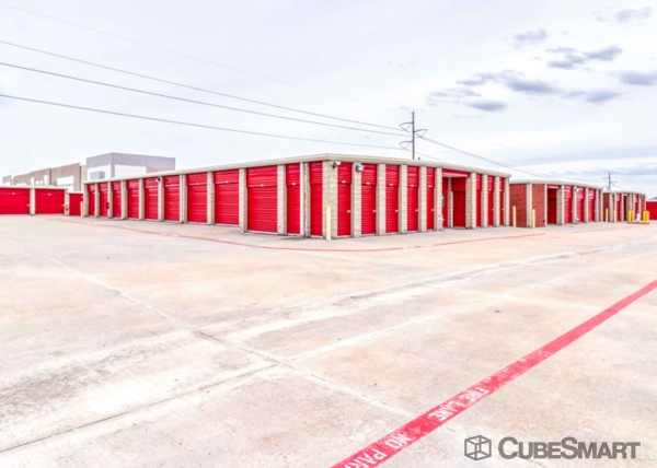 Facility photo: //images.sparefoot.com/medium/199507686f928521472.jpg