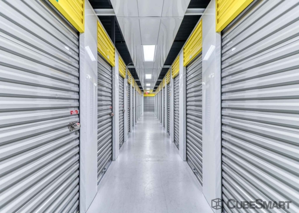 Storage Units at CubeSmart Self Storage - Tampa - 3708 W Bearss Ave - 3708 W Bearss Ave