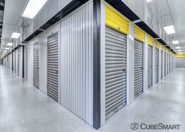 Storage Units at CubeSmart Self Storage - Tampa - 3708 W Bearss Ave - 3708 W Bearss Ave