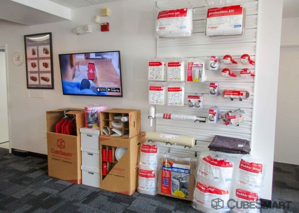 Storage Units at CubeSmart Self Storage - Palm Harbor - 31100 Us Highway 19 North