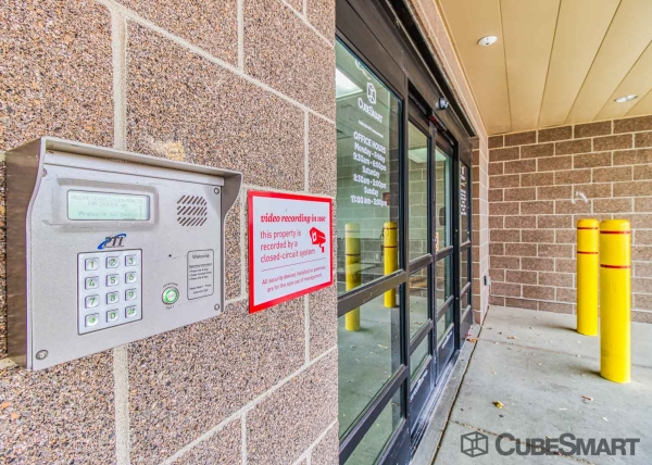 Storage Units at CubeSmart Self Storage - Centennial - 7059 South Kenton Street - 7059 South Kenton Street
