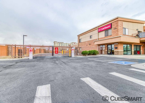 Storage Units at CubeSmart Self Storage - Centennial - 7059 South Kenton Street - 7059 South Kenton Street