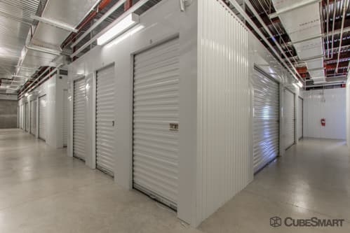 Facility photo: //images.sparefoot.com/medium/2003016825baaceec79.jpg
