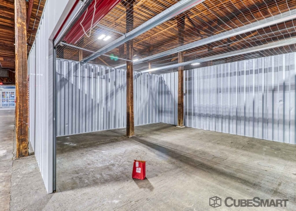 Storage Units at CubeSmart Self Storage - Richmond - 2601 Maury Street - 2601 Maury Street