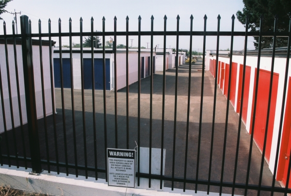 Facility photo: //images.sparefoot.com/medium/200539573cb68fbfdf6.jpg