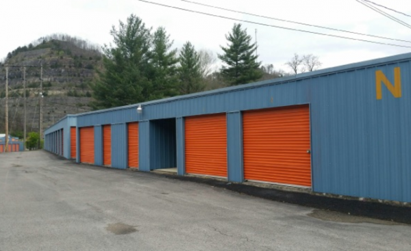 Facility photo: //images.sparefoot.com/medium/20065157698a4a92e58.png