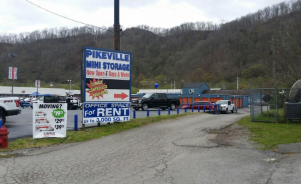 Facility photo: //images.sparefoot.com/medium/20065157698a4c1aecb.png