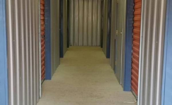 Facility photo: //images.sparefoot.com/medium/20065157698a5172246.png