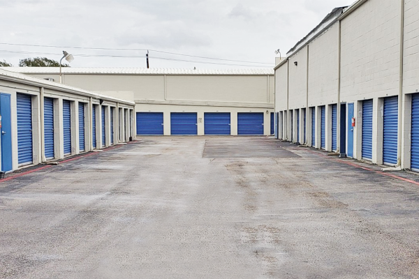 Facility photo: //images.sparefoot.com/medium/20068163af442a6dc27.png