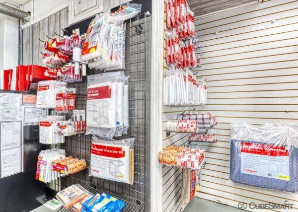 Storage Units at CubeSmart Self Storage - Brooklyn - 2207 Albemarle Road - 2207 Albemarle Road