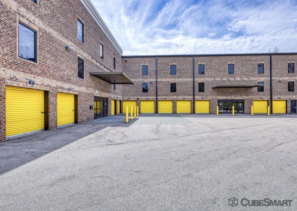 Facility photo: //images.sparefoot.com/medium/20073469fc4dbce1feb.jpg