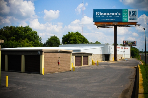 Facility photo: //images.sparefoot.com/medium/200740577c094471484.jpg