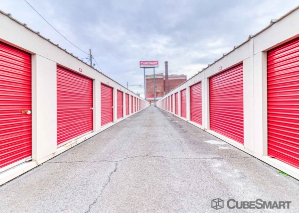 Storage Units at CubeSmart Self Storage - Philadelphia - 456 North Christopher Columbus Boulevard - 456 North Christopher Columbus Boulevard