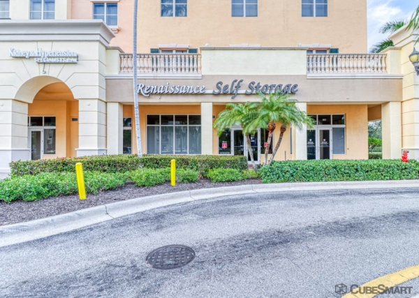 Facility photo: //images.sparefoot.com/medium/20092869dde5593e65a.jpg