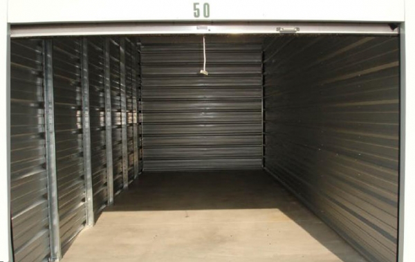Facility photo: //images.sparefoot.com/medium/200979578e77332d111.jpg