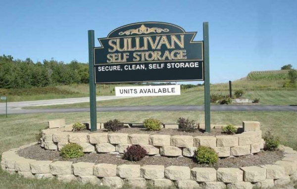 Facility photo: //images.sparefoot.com/medium/200979578ea01c40d97.jpg
