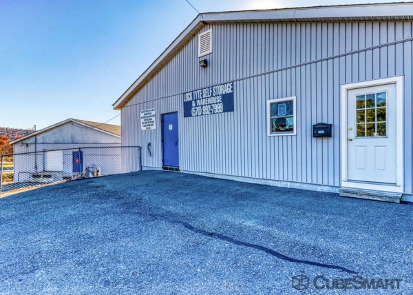 Facility photo: //images.sparefoot.com/medium/2013996989b691152c6.jpg