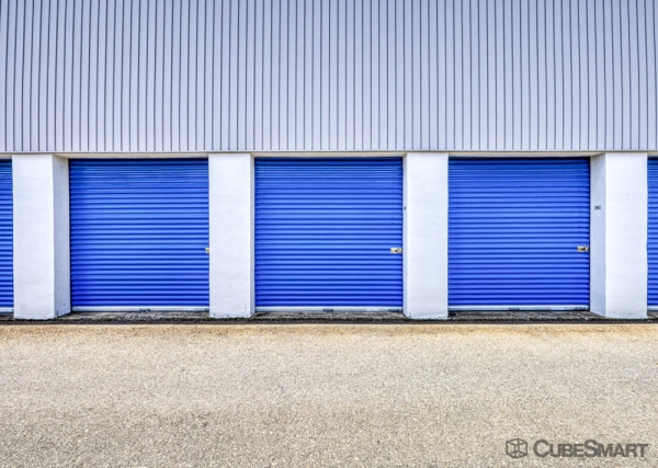 Facility photo: //images.sparefoot.com/medium/2013996a33bc56ab633.jpg