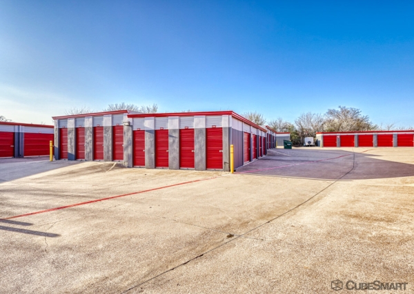 Facility photo: //images.sparefoot.com/medium/20158369f7111da06b9.jpg