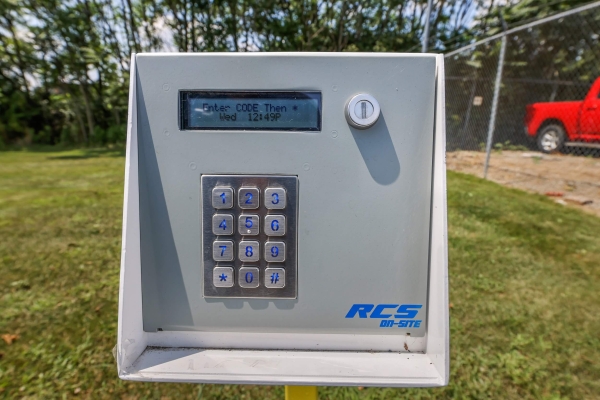 Facility photo: //images.sparefoot.com/medium/201649686e85f902007.jpg