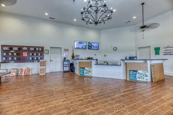 Storage Units at Peachtree Parkway Self Storage - 1030 Peachtree Parkway