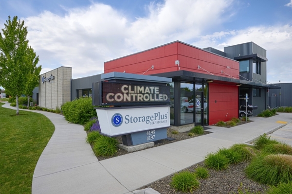 Facility photo: //images.sparefoot.com/medium/201750693206f4d81e0.jpg