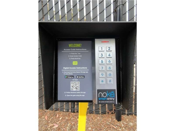 Facility photo: //images.sparefoot.com/medium/201763699432b4b7f39.jpg