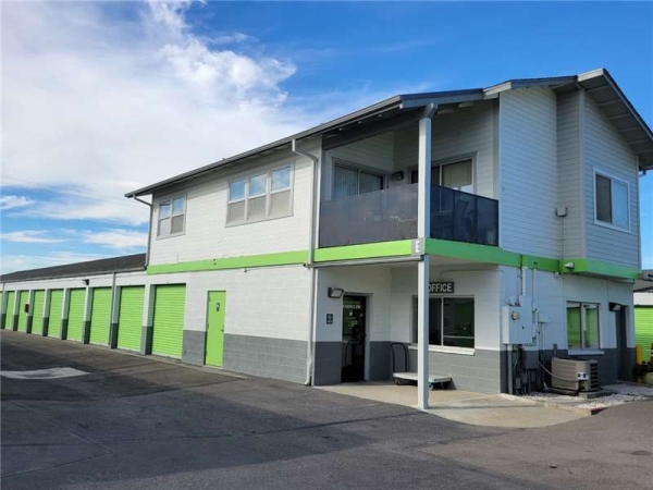 Facility photo: //images.sparefoot.com/medium/20176569943318ea395.jpg