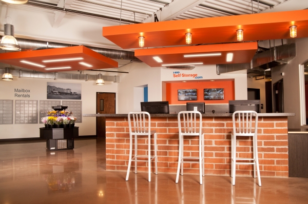 Facility photo: //images.sparefoot.com/medium/2017966a1888094b783.jpg