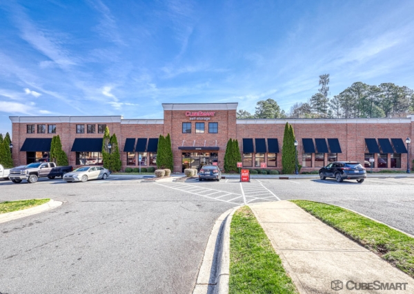 Facility photo: //images.sparefoot.com/medium/20182769df4ad09e2f1.jpg