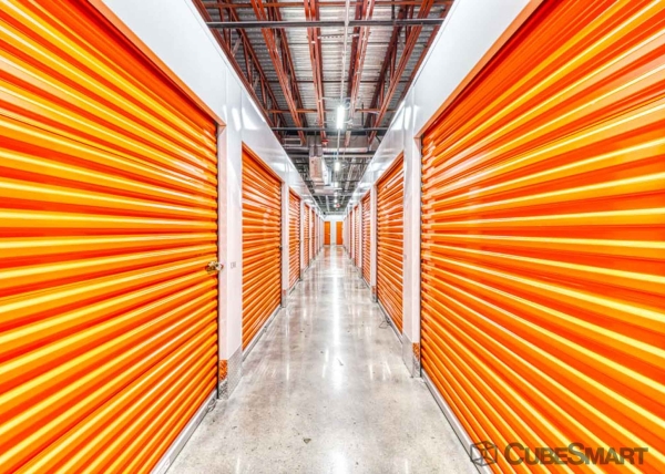 Facility photo: //images.sparefoot.com/medium/201933691ece2f5bacf.jpg