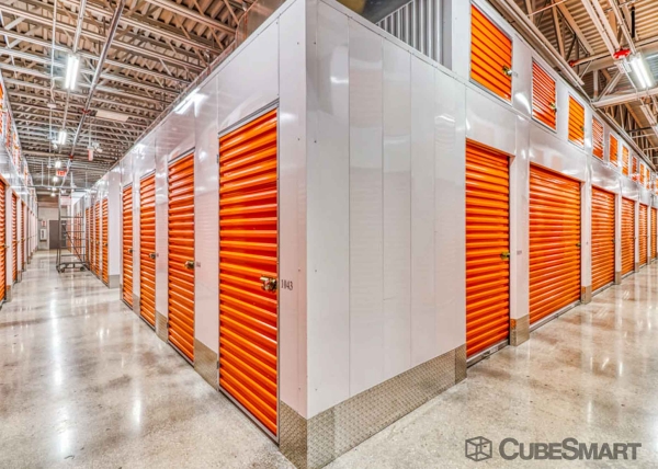 Facility photo: //images.sparefoot.com/medium/20193369dc95ac5aa53.jpg