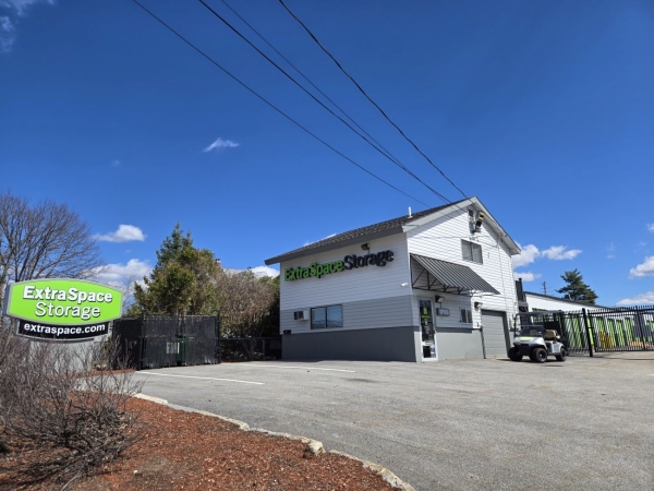 Facility photo: //images.sparefoot.com/medium/20199569e0d11d83bdc.jpg