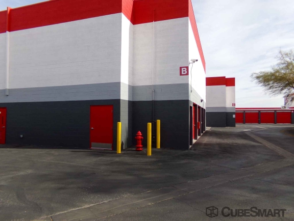 Storage Units at CubeSmart Self Storage - Las Vegas - 8250 S Maryland Pkwy - 8250 S Maryland Pkwy