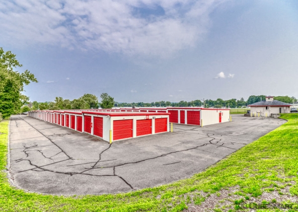 Storage Units at CubeSmart Self Storage - Cromwell - 10 Hillside Road
