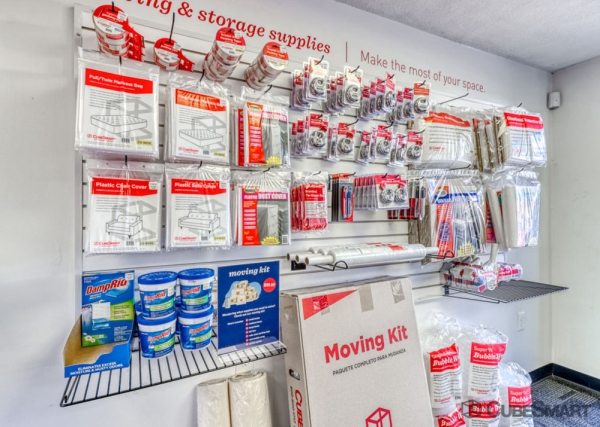 Facility photo: //images.sparefoot.com/medium/202068691ef3d665581.jpg