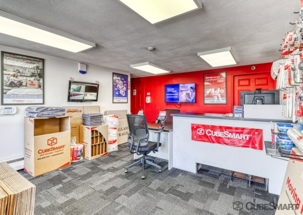 Storage Units at CubeSmart Self Storage - Pawtucket - 2 Delta Drive - 2 Delta Drive