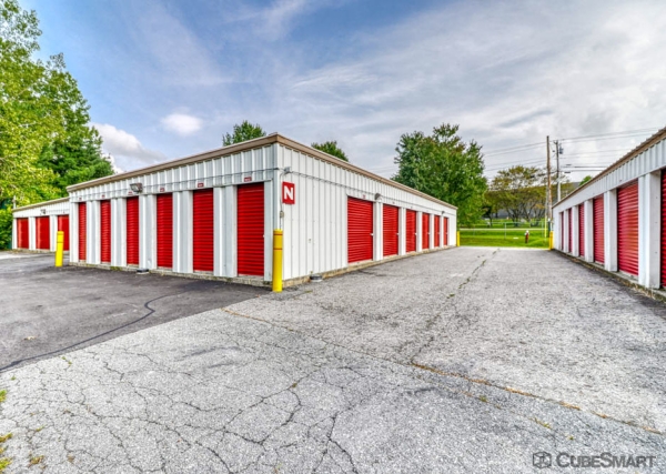 Facility photo: //images.sparefoot.com/medium/20207069e0b30951378.jpg